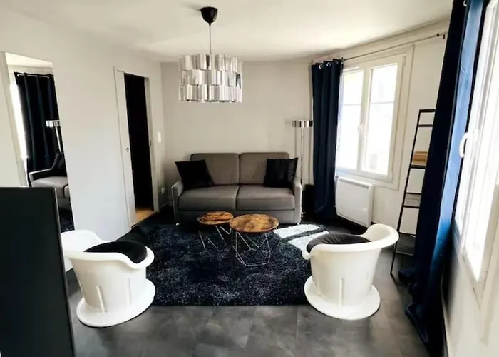 Le Carrel- F2-place Saint Marc Apartment